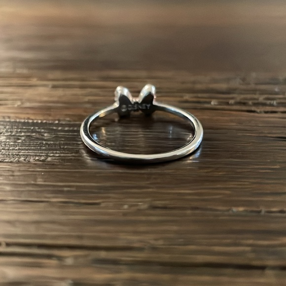 Pura Vida Disney Minnie Mouse Pink Enamel Bow Ring Silver Size 6 NWT - Picture 2 of 9